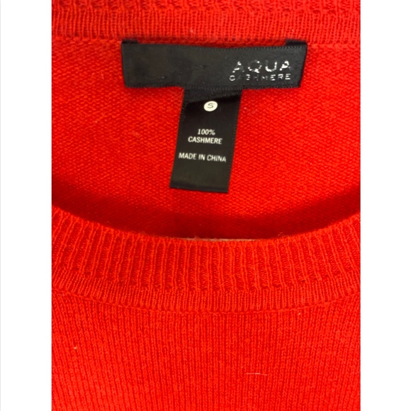 Aqua 100% Cashmere Heart sweater with silver grommets - Picture 4 of 4